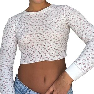 PacSun Floral Crop Top